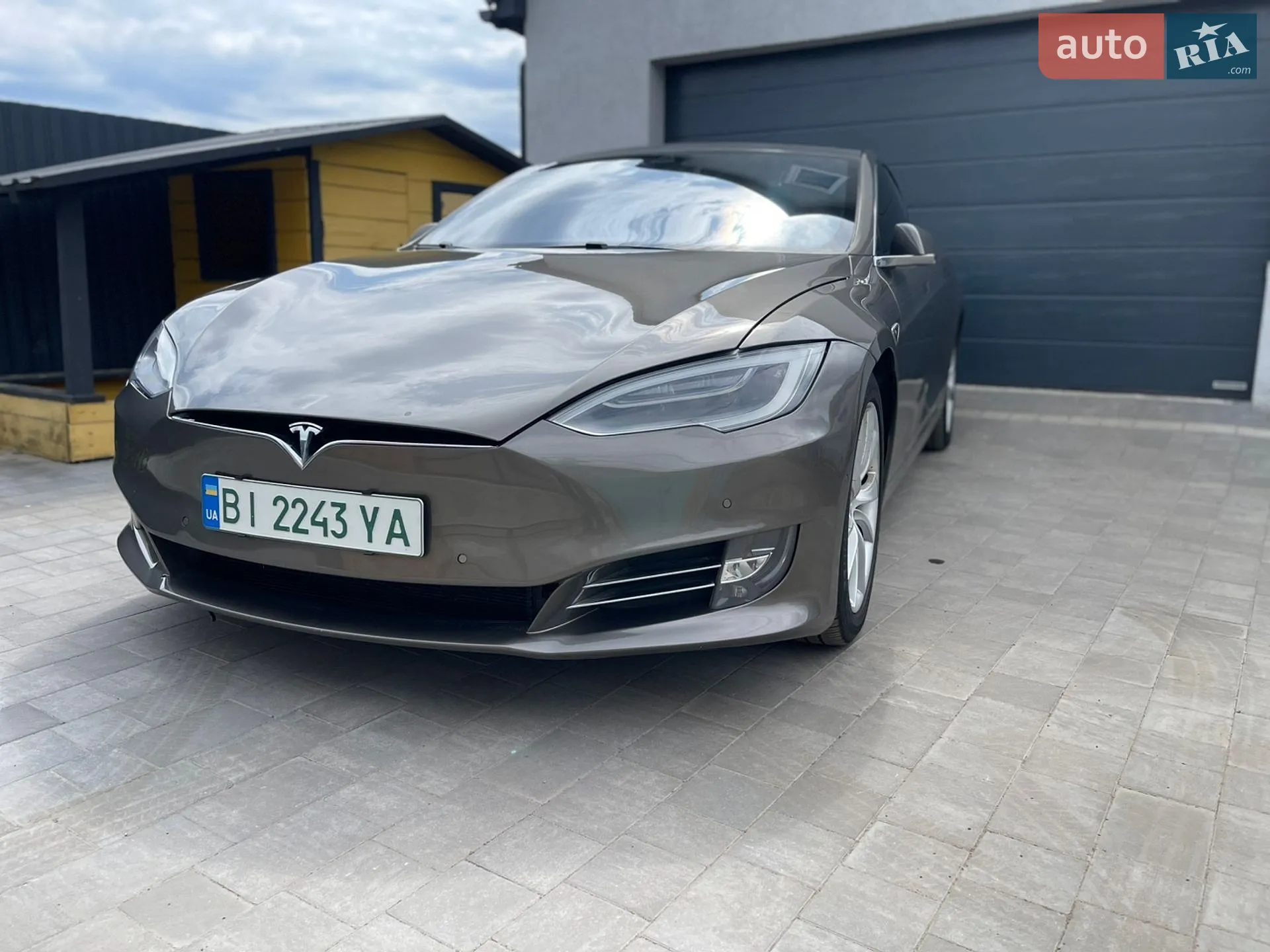 2016 Tesla Model S - мініатюра 9