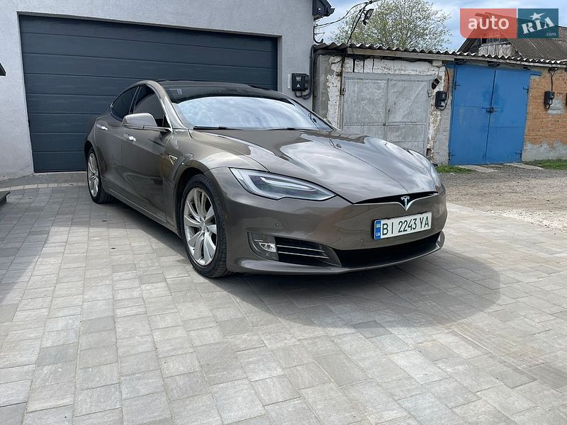 Лифтбек Tesla Model S 2016 в Полтаве фото 5 Лифтбек Tesla Model S 2016 в Полтаве