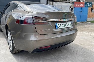 Лифтбек Tesla Model S 2016 в Полтаве фото 34 Лифтбек Tesla Model S 2016 в Полтаве
