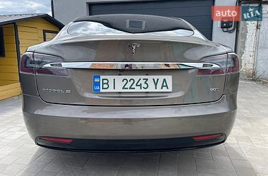 Лифтбек Tesla Model S 2016 в Полтаве фото 37 Лифтбек Tesla Model S 2016 в Полтаве