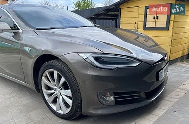 Лифтбек Tesla Model S 2016 в Полтаве фото 28 Лифтбек Tesla Model S 2016 в Полтаве