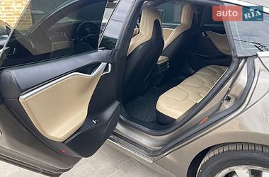 Лифтбек Tesla Model S 2016 в Полтаве фото 48 Лифтбек Tesla Model S 2016 в Полтаве