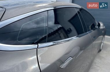 Лифтбек Tesla Model S 2016 в Полтаве фото 57 Лифтбек Tesla Model S 2016 в Полтаве