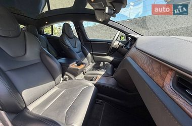 Лифтбек Tesla Model S 2019 в Луцке