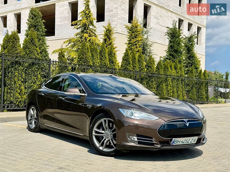 Ліфтбек Tesla Model S 2013 в Одесі фото 2 Ліфтбек Tesla Model S 2013 в Одесі