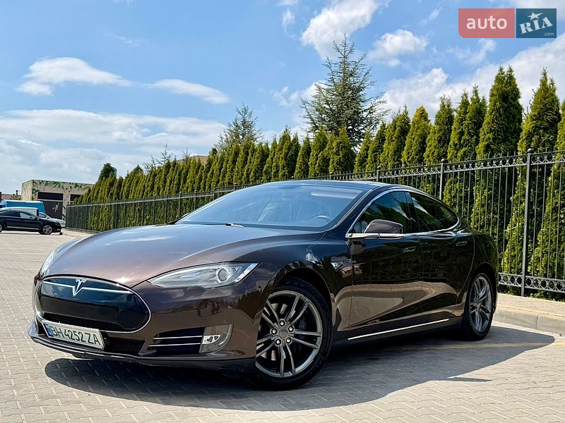 Ліфтбек Tesla Model S 2013 в Одесі фото 7 Ліфтбек Tesla Model S 2013 в Одесі
