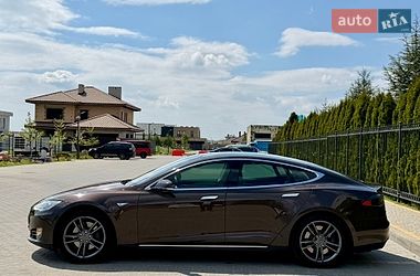 Ліфтбек Tesla Model S 2013 в Одесі фото 12 Ліфтбек Tesla Model S 2013 в Одесі