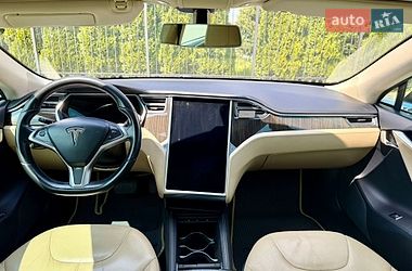 Ліфтбек Tesla Model S 2013 в Одесі фото 27 Ліфтбек Tesla Model S 2013 в Одесі