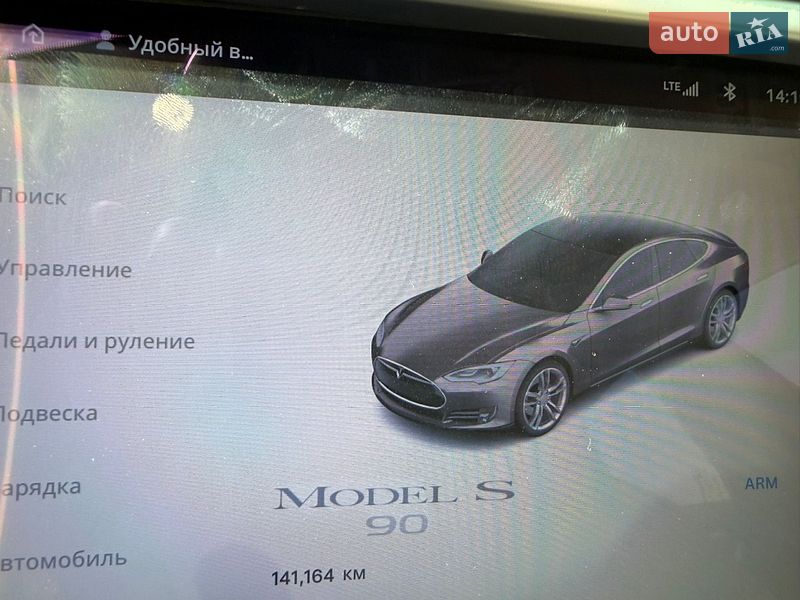 Ліфтбек Tesla Model S 2013 в Одесі фото 37 Ліфтбек Tesla Model S 2013 в Одесі
