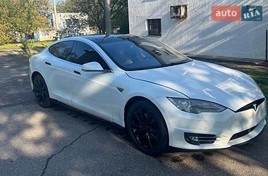 Лифтбек Tesla Model S 2014 в Одессе