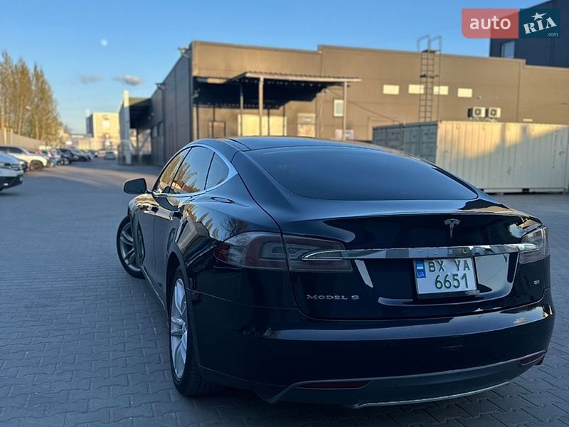 Лифтбек Tesla Model S 2014 в Хмельницком