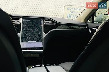 Лифтбек Tesla Model S 2016 в Виннице