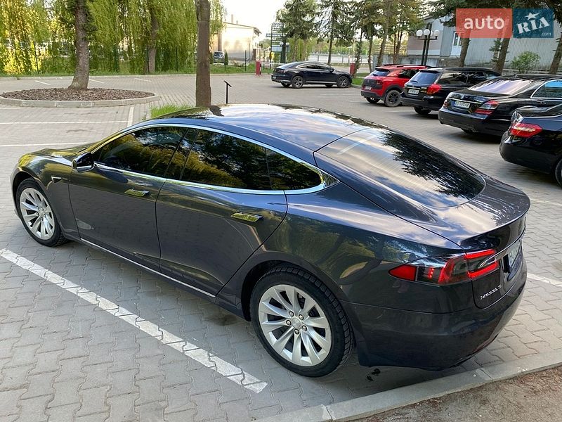 Ліфтбек Tesla Model S 2016 в Тернополі фото 7 Ліфтбек Tesla Model S 2016 в Тернополі