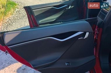Лифтбек Tesla Model S 2018 в Виннице