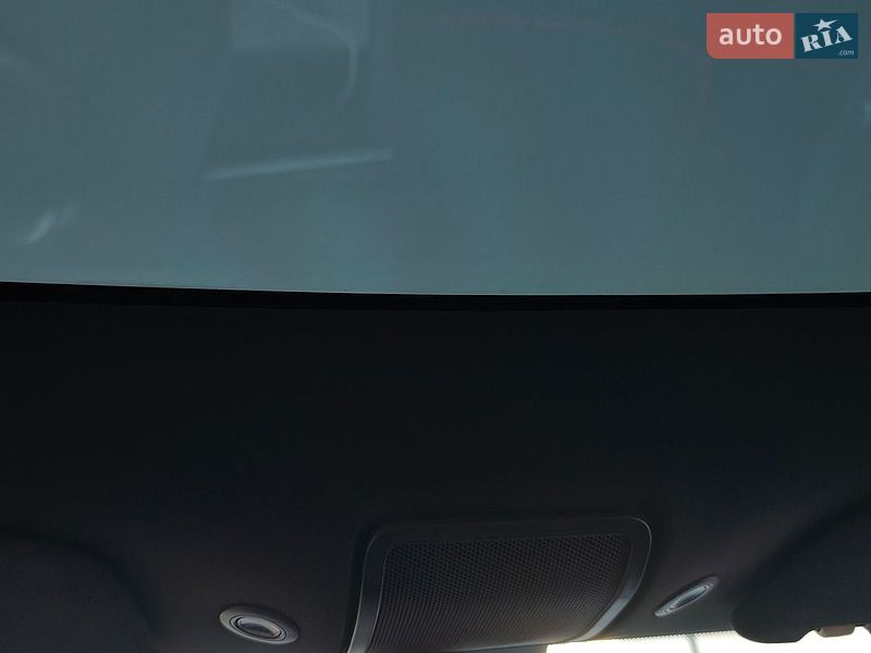Лифтбек Tesla Model S 2018 в Виннице