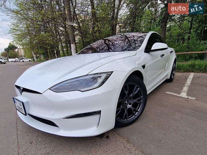 Лифтбек Tesla Model S 2023 в Одессе