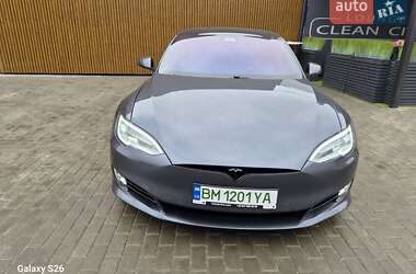 Лифтбек Tesla Model S 2019 в Сумах