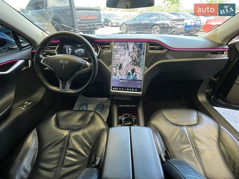 Ліфтбек Tesla Model S 2014 в Києві
