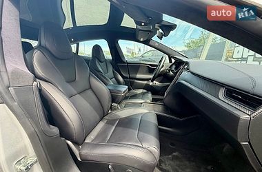 Лифтбек Tesla Model S 2018 в Львове