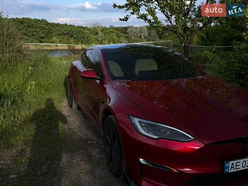 Ліфтбек Tesla Model S 2023 в Новомосковську