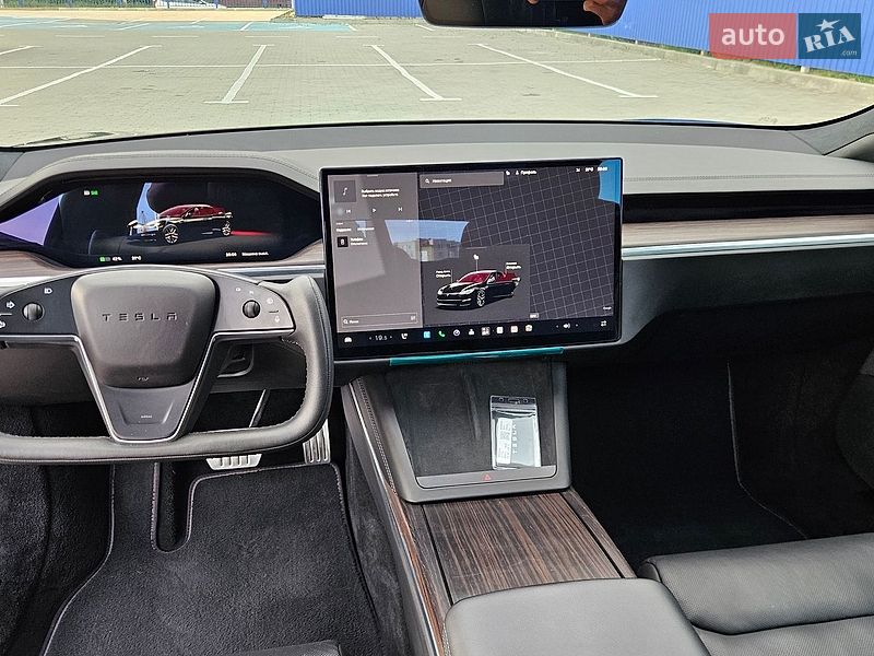 Лифтбек Tesla Model S 2024 в Калуше