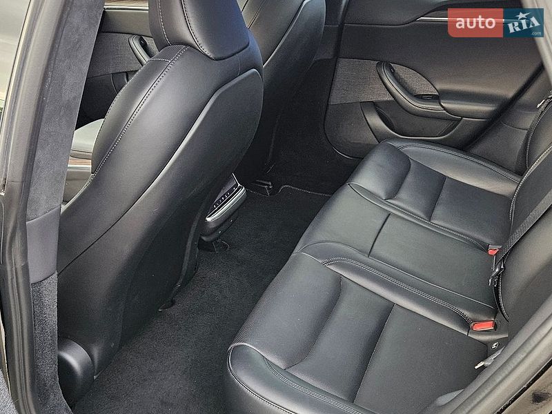 Лифтбек Tesla Model S 2024 в Калуше