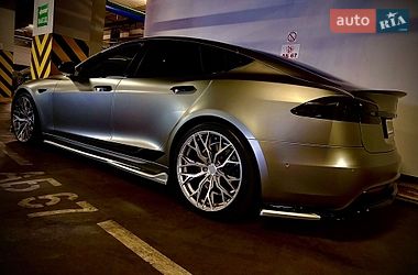 Лифтбек Tesla Model S 2021 в Одессе