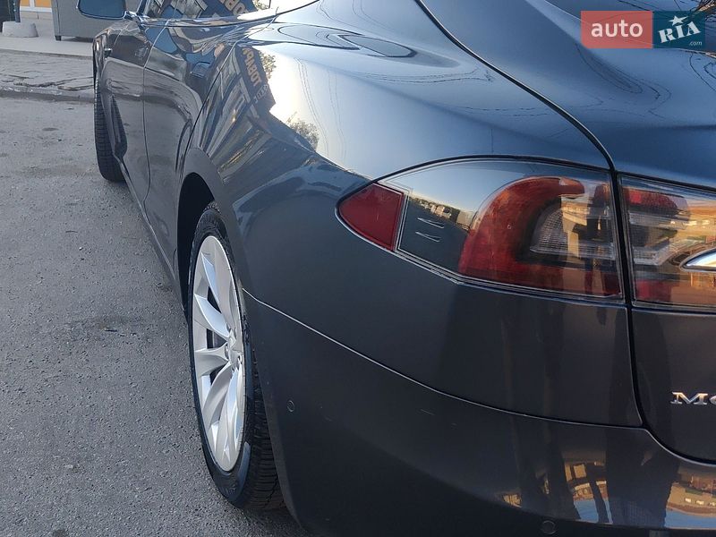 Ліфтбек Tesla Model S 2018 в Хмельницькому