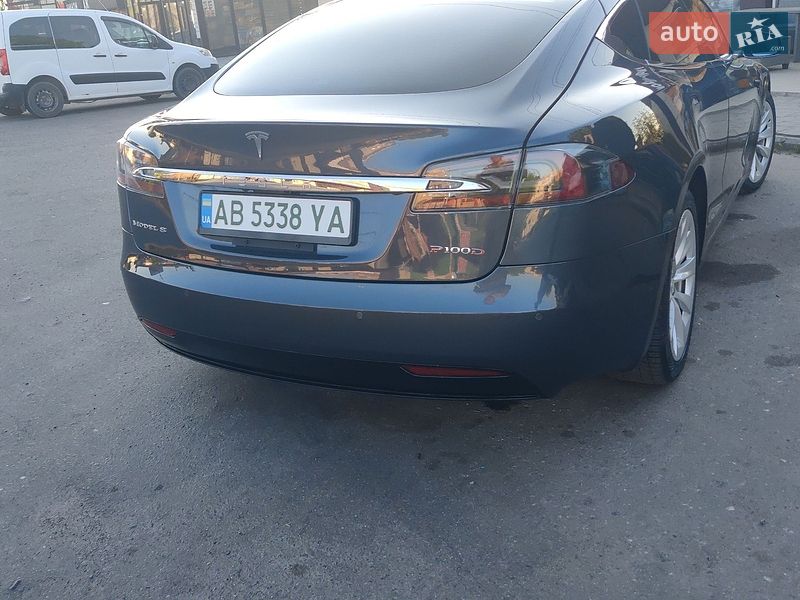Ліфтбек Tesla Model S 2018 в Хмельницькому