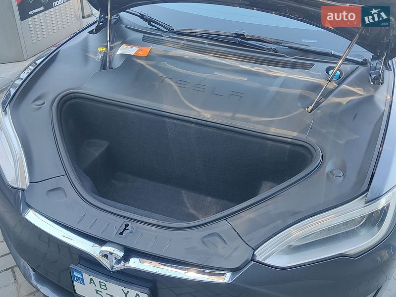 Ліфтбек Tesla Model S 2018 в Хмельницькому