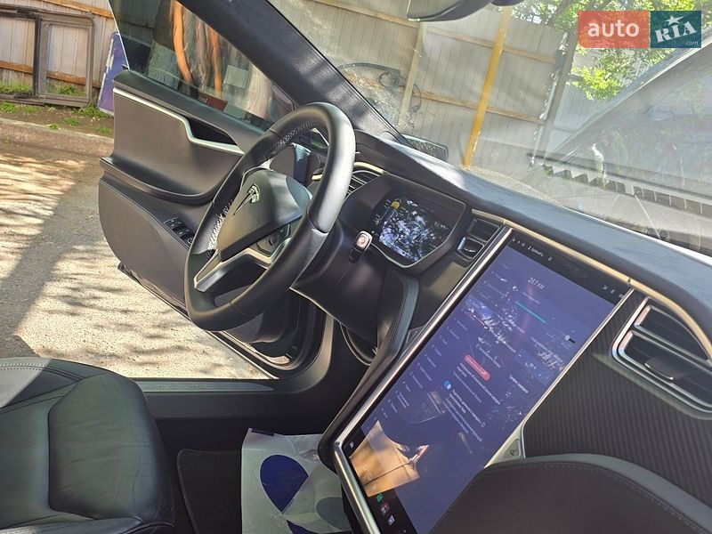Лифтбек Tesla Model S 2015 в Одессе