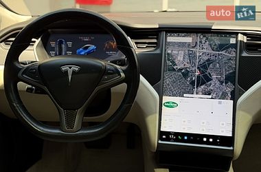 Лифтбек Tesla Model S 2018 в Киеве