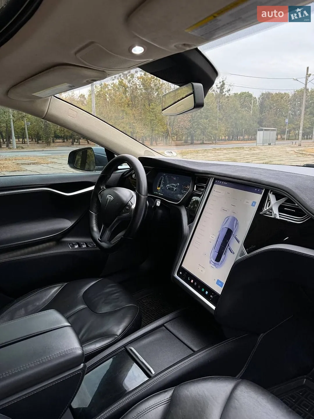2014 Tesla Model S - мініатюра 12
