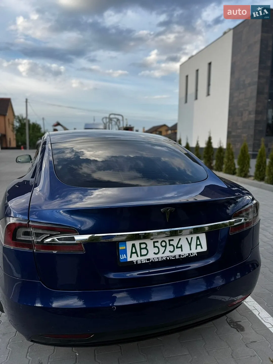2016 Tesla Model S - мініатюра 10