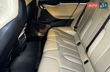 Лифтбек Tesla Model S 2016 в Виннице