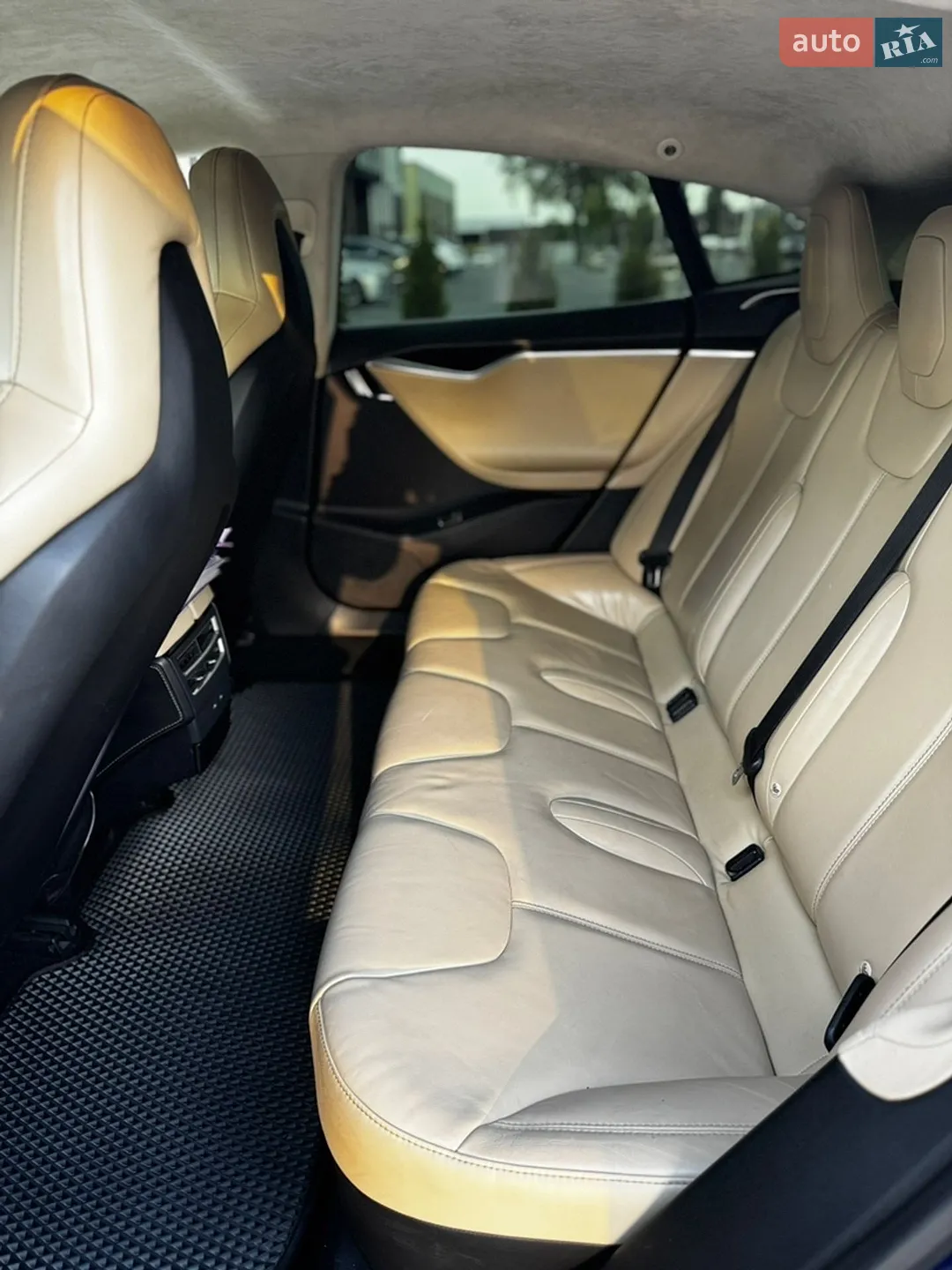 2016 Tesla Model S - мініатюра 12