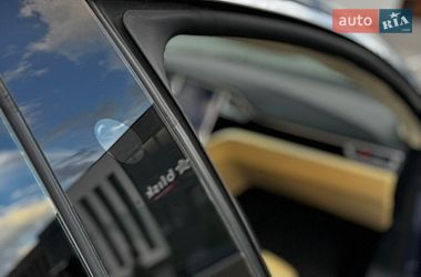 Лифтбек Tesla Model S 2016 в Виннице