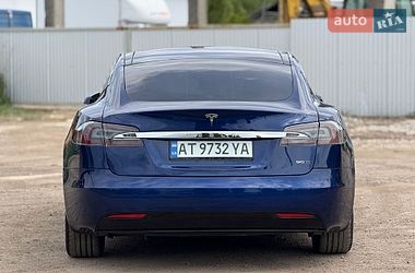 Лифтбек Tesla Model S 2017 в Ивано-Франковске