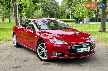 Ліфтбек Tesla Model S 2014 в Києві фото 4 Ліфтбек Tesla Model S 2014 в Києві