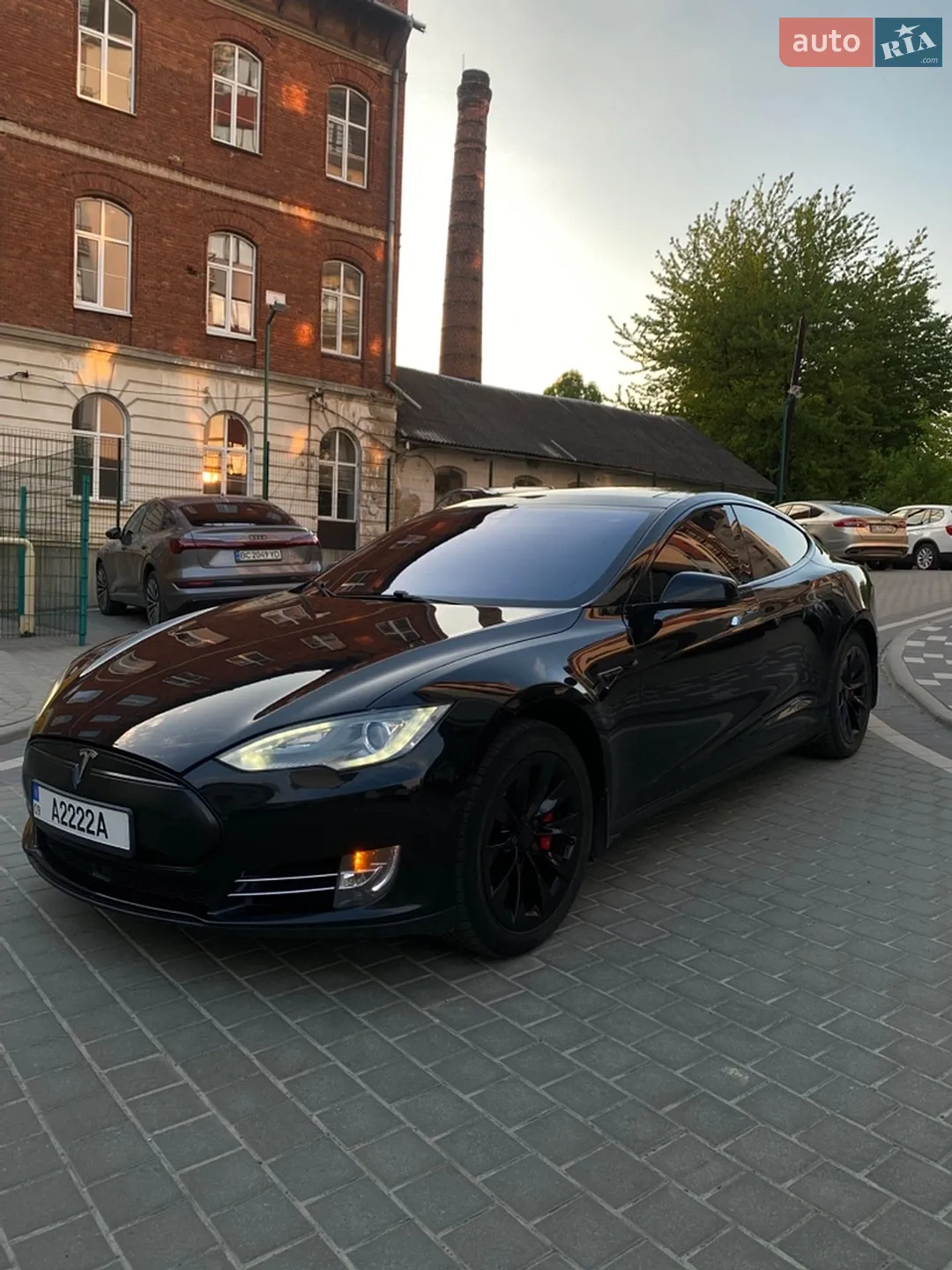 2014 Tesla Model S - фото 1