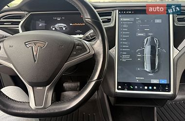 Ліфтбек Tesla Model S 2013 в Дубні