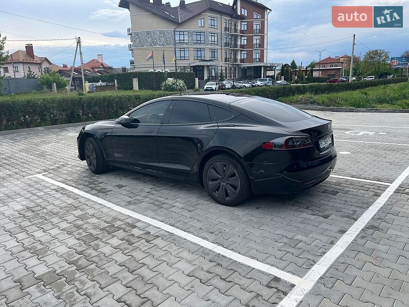 Ліфтбек Tesla Model S 2020 в Шептицькому