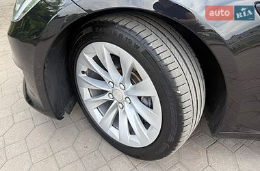 Ліфтбек Tesla Model S 2018 в Львові