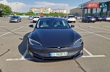 Лифтбек Tesla Model S 2017 в Борисполе
