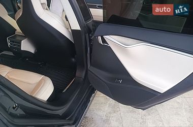 Лифтбек Tesla Model S 2017 в Борисполе