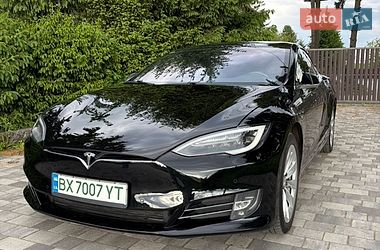 Лифтбек Tesla Model S 2018 в Староконстантинове