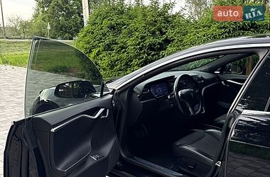 Лифтбек Tesla Model S 2018 в Староконстантинове