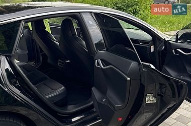 Лифтбек Tesla Model S 2018 в Староконстантинове