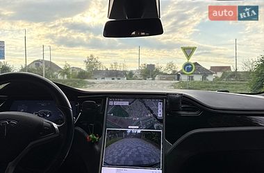 Лифтбек Tesla Model S 2018 в Староконстантинове