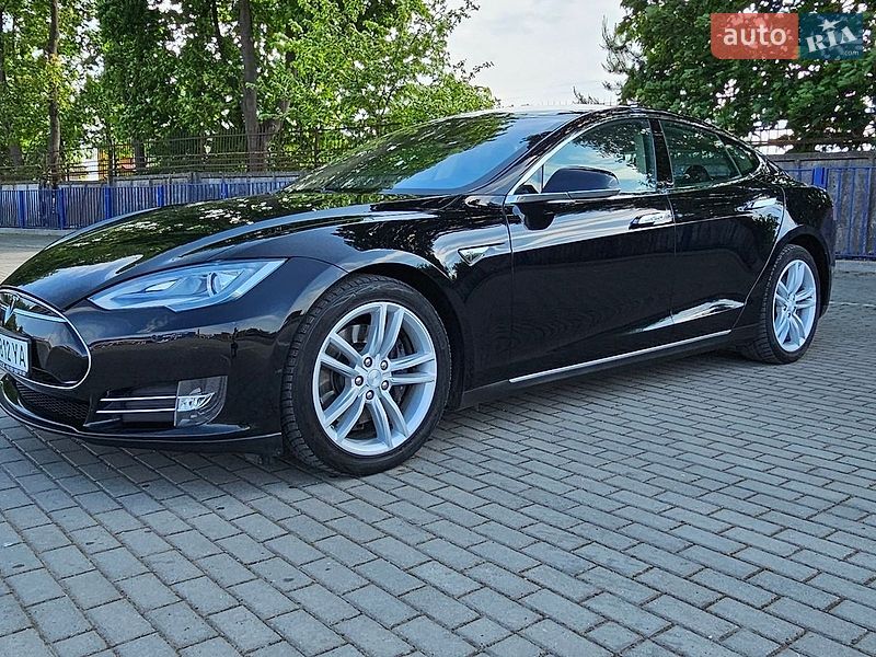 Ліфтбек Tesla Model S 2013 в Тернополі